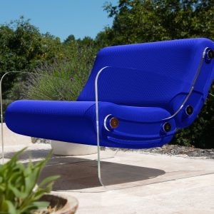 fotoliu albastru colectie KUUMO MW03 sezut si spatar albastru cotiere laterale PMMA panouri transparente