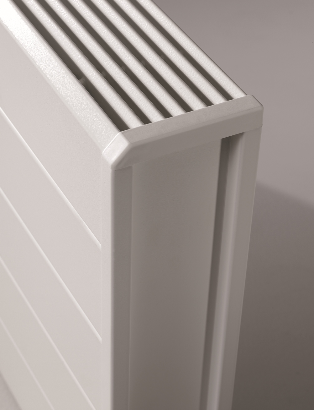 Convector de Caldura Premium Carcasat de Perete Elegant Ambianzza Straba Super Slim